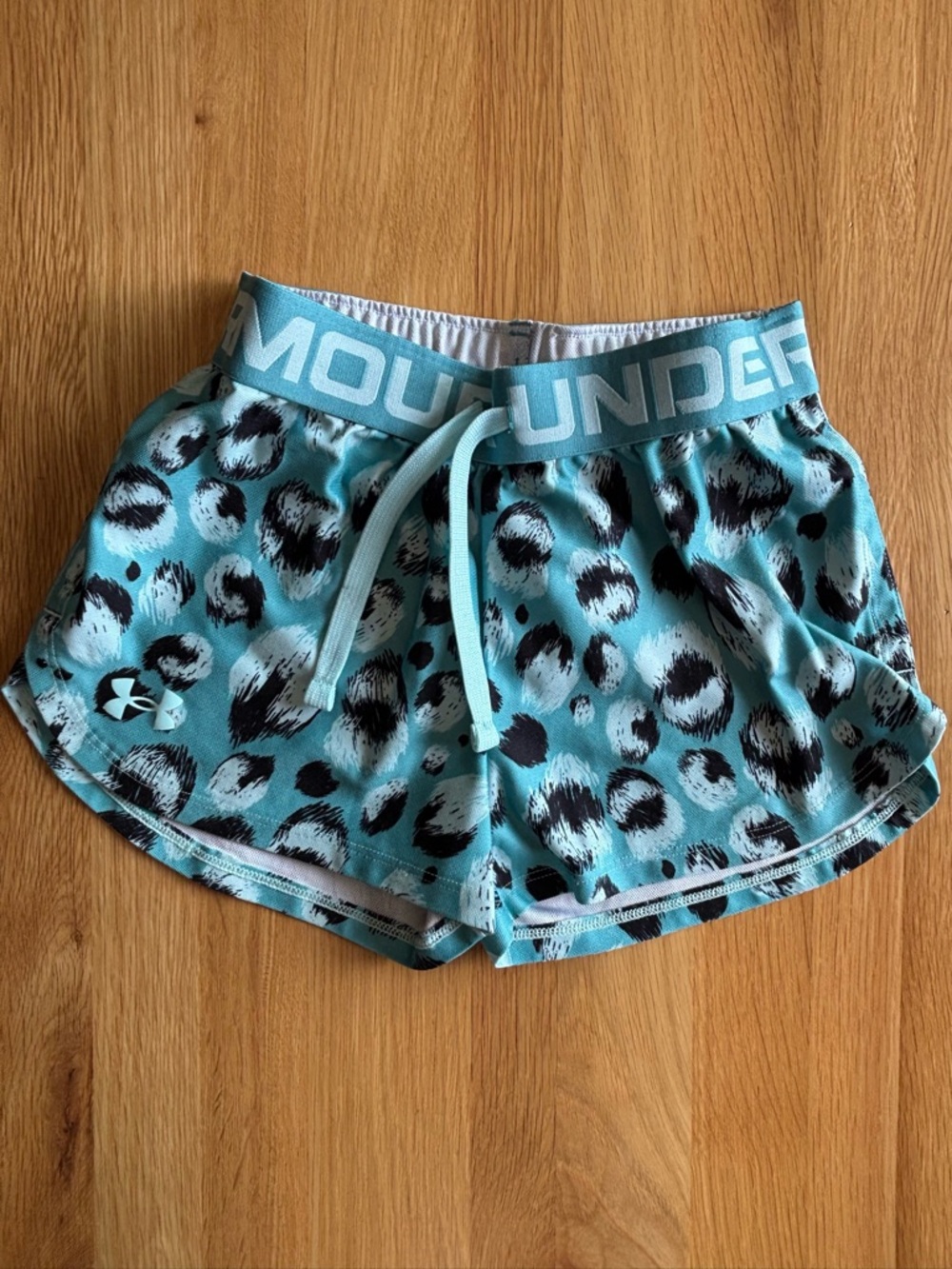 Under Armour Girls Aqua Leopard Print Performance Shorts